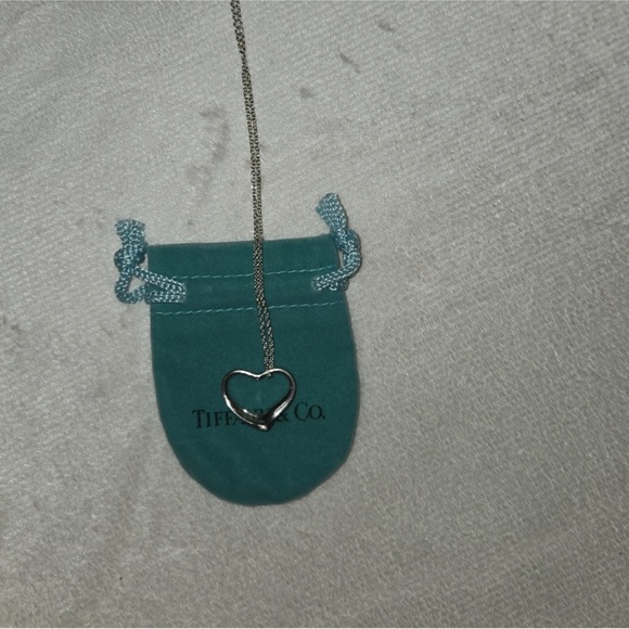 Tiffany & Co. Elsa Peretti Large Floating Heart Sterling Silver EUC - Picture 5 of 7